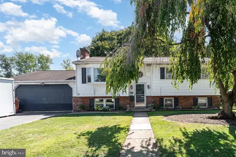 520 Emaus St, Middletown, PA 17057