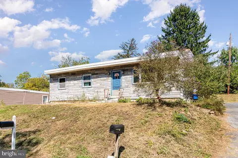 117 Brompton Rd, Hummelstown, PA 17036