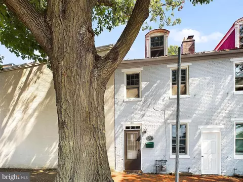 545 S Front St, Harrisburg, PA 17104