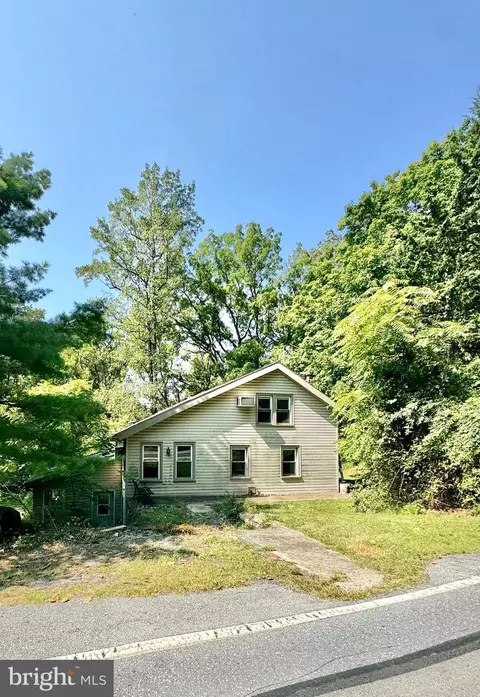1080 Stoverdale Rd, Hummelstown, PA 17036
