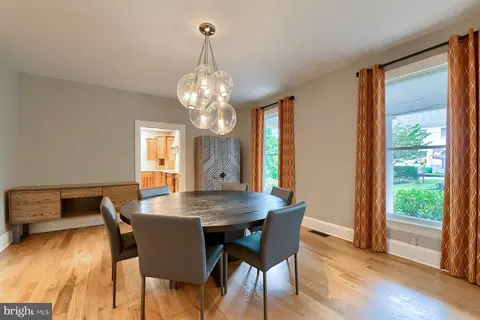 Dining - 343 E Granada, Hershey, PA 17033 photo 3 of 4