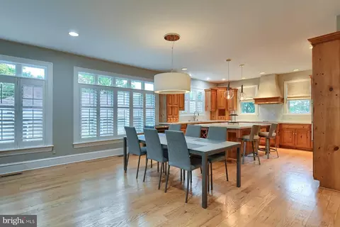 Dining - 343 E Granada, Hershey, PA 17033 photo 4 of 4
