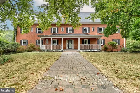 5601 N Front St, Harrisburg, PA 17110