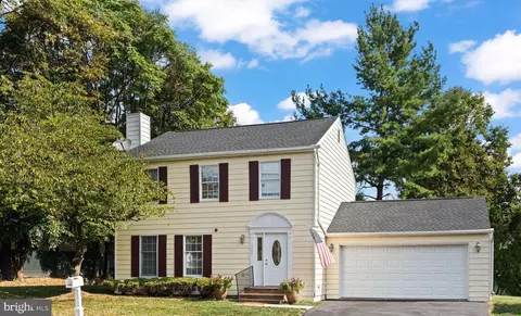 2308 Brandywine Dr, Harrisburg, PA 17110