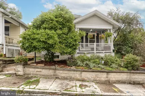 907 Franklin St, Harrisburg, PA 17103