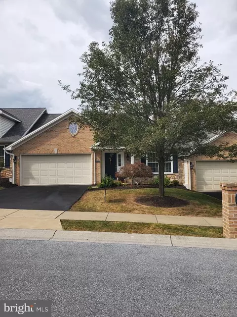 7734 Hanoverdale Dr, Harrisburg, PA 17112
