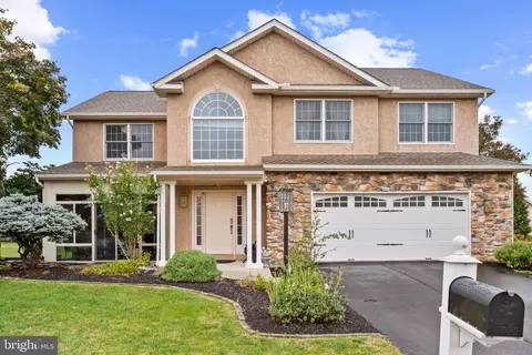 2034 Covey Ct, Harrisburg, PA 17110