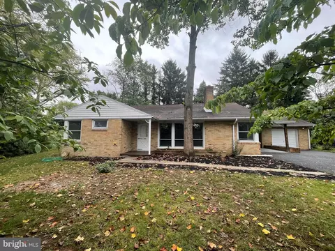 1020 S Progress Ave, Harrisburg, PA 17111