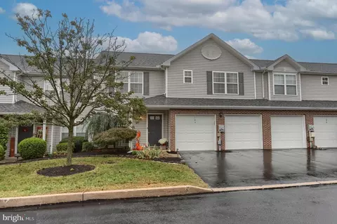 104 Martin Ct, Hummelstown, PA 17036
