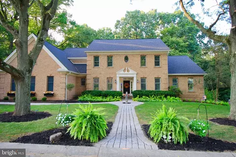 878 Appenzell Dr, Hummelstown, PA 17036