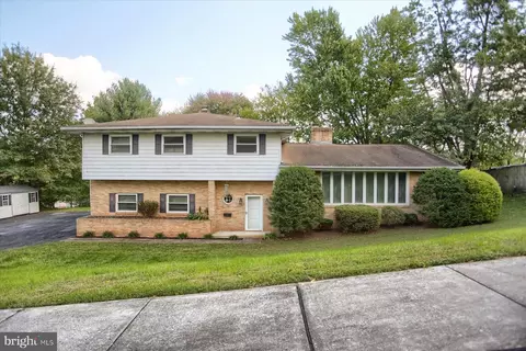 632 Adelia St, Middletown, PA 17057