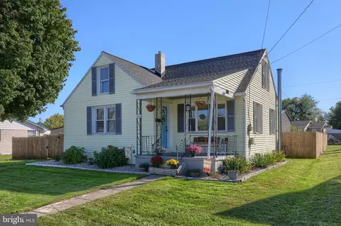 2410 S 4th St, Steelton, PA 17113