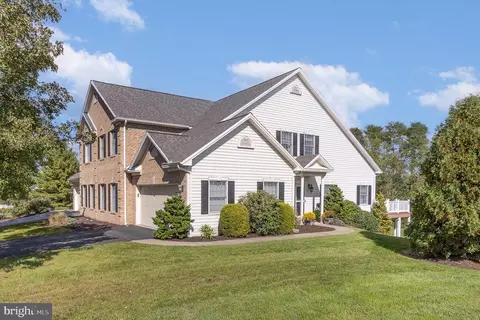 403 Schaffner Dr, Harrisburg, PA 17112