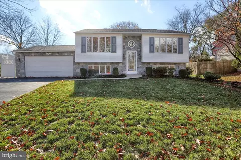 5591 Mercury Rd, Harrisburg, PA 17109