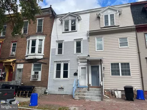 1210 Derry St, Harrisburg, PA 17104