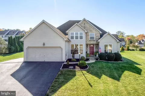 1022 Castle Maine Ct, Elizabethtown, PA 17022