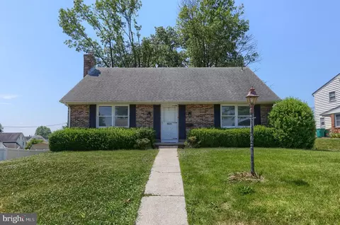 1622 Palm St, Hershey, PA 17033