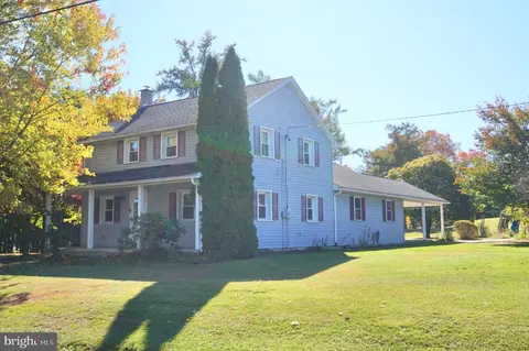 211 Parmer Dr, Halifax, PA 17032