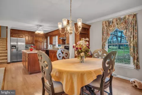 Dining - 1055 Beech Ave, Hershey, PA 17033 photo 3 of 3