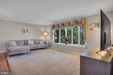 Living - 1055 Beech Ave, Hershey, PA 17033 photo 1 of 4
