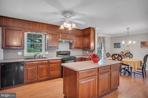 Kitchen - 1055 Beech Ave, Hershey, PA 17033 photo 1 of 2
