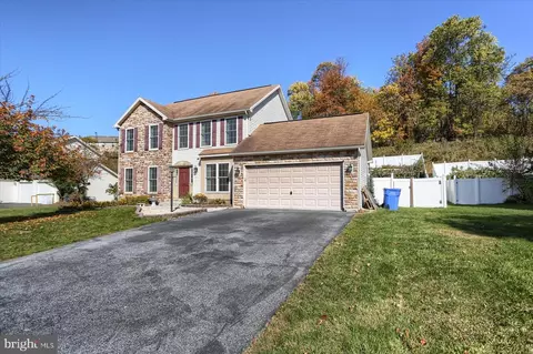 478 Princeton Rd, Harrisburg, PA 17111