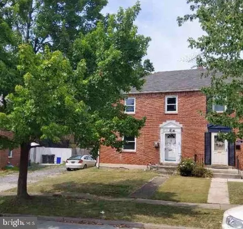 2832 Croyden Rd, Harrisburg, PA 17104