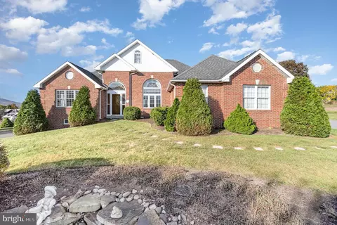 494 S Center St, Gratz, PA 17030