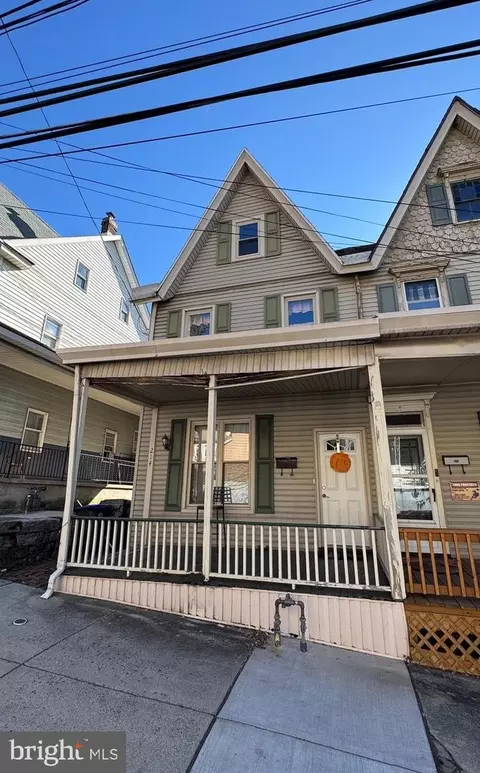 214 Pine St, Steelton, PA 17113