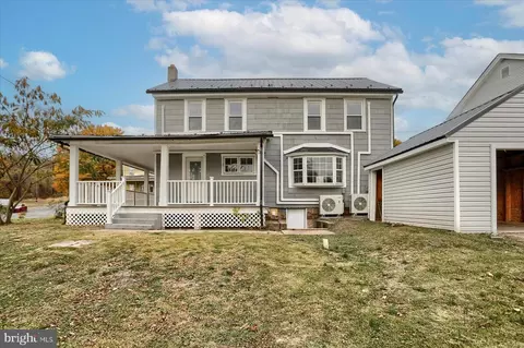 183 Pottsville St, Lykens, PA 17048