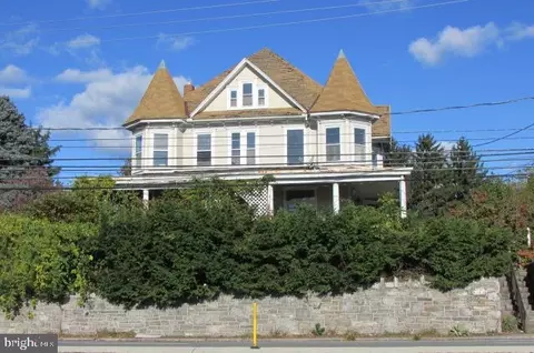 3832 Walnut St, Harrisburg, PA 17109