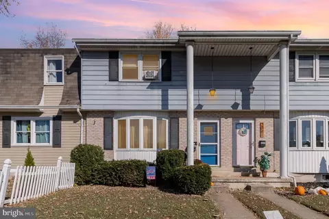 2083 Market Street Ext, Middletown, PA 17057