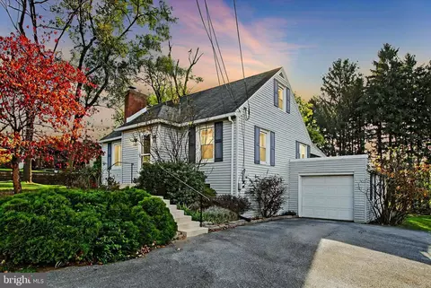 670 Keckler Rd, Harrisburg, PA 17111
