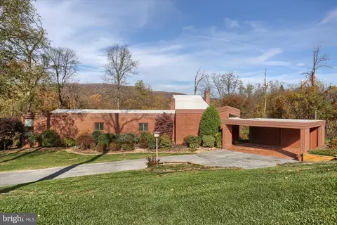 4217 Kirkwood Rd, Harrisburg, PA 17110