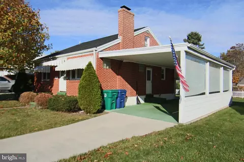 5022 Constitution Ave, Harrisburg, PA 17109