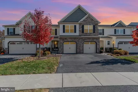 2732 Post Dr, Harrisburg, PA 17112