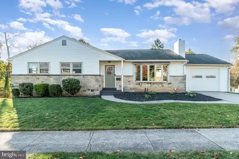 416 Trudy Rd, Harrisburg, PA 17109