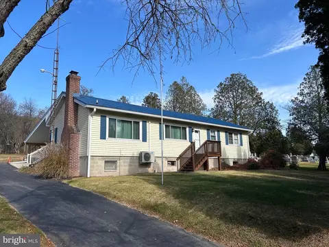 959 W Market St, Williamstown, PA 17098