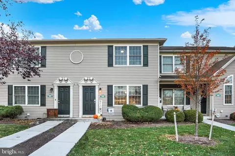 600 Yale St #1605, Harrisburg, PA 17111