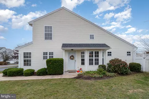 6613 Springford Ter, Harrisburg, PA 17111