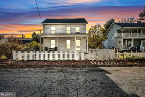 310 Juniata St, Dauphin, PA 17018