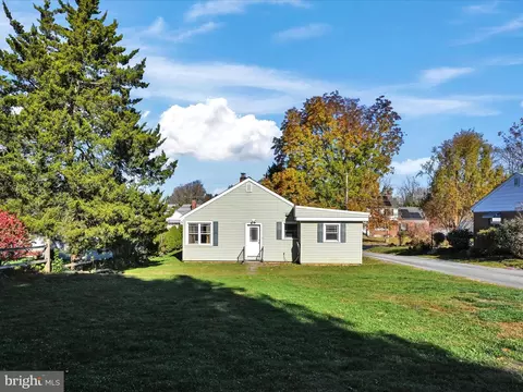 1246 E Derry Rd, Hershey, PA 17033 photo 25