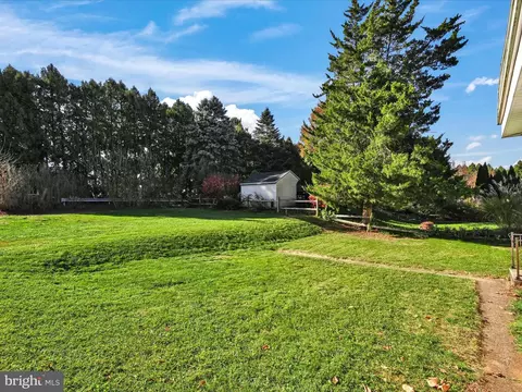 1246 E Derry Rd, Hershey, PA 17033 photo 27