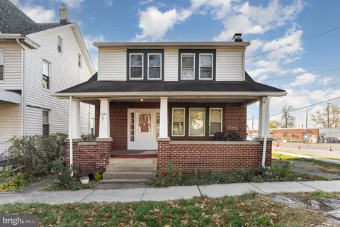 2301 Luce St, Harrisburg, PA 17104