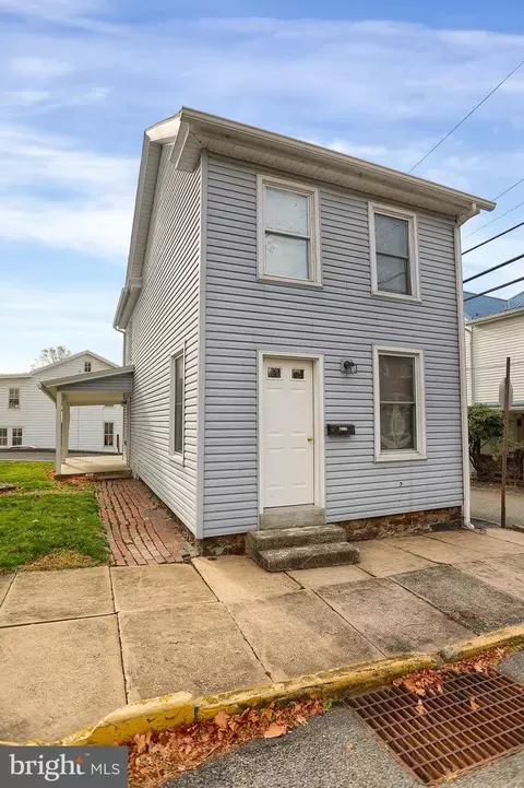 224 North St, Millersburg, PA 17061