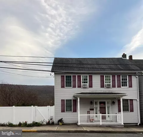 502 W Market St, Williamstown, PA 17098
