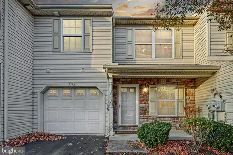 132 Mapleton Blvd, Harrisburg, PA 17112
