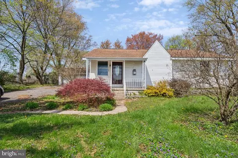 7180 Jonestown Rd, Harrisburg, PA 17112