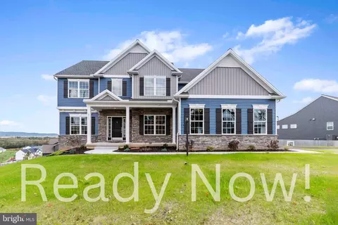 4487 Continental Dr, Harrisburg, PA 17112