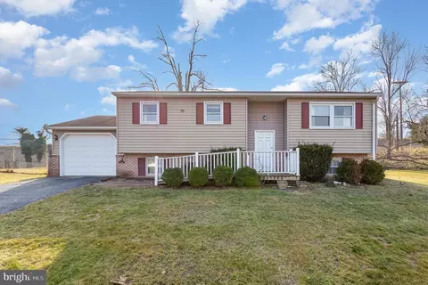 404 Woodland Ave, Middletown, PA 17057